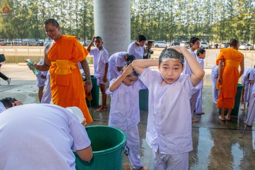 ภาพ No.316825:วันเสาร์ที่ 28 มีนาคม พ.ศ.2569 พิธีปลงผมนาคธรรมทายาท โครงการสามเณรยุวธรรมทายาท รุ่นที่ 34 โครงการสามเณรมัชฌิมธรรมทายาท รุ่นที่ 30 ณ มหารัตนวิหารคด 13 วัดพระธรรมกาย