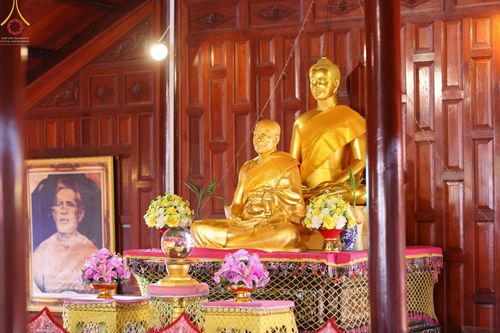 ภาพ No.71613:พระธรรมยาตรา ปฏิบัติศาสนกิจ ทำนุบำรุงศาสนสถาน, ปฏิบัติธรรม ร่วมกับชุมชน,นักเรียนเด็กดีวีสตาร์ และร่วมพิธีทอดผ้าป่าบำรุงศาสนสถาน ในโครงการธรรมยาตรากตัญญูบูชา มหาปูชนียาจารย์ พระมงคลเทพมุนี(สด จนฺทสโร) พระผู้ปราบมาร อนุสรณ์สถาน 7 แห่ง ปีที่ 11 ณ วัดสองพี่น