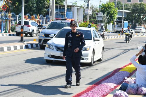 ภาพ No.105867:V.2 ทุ่มเท การเตรียมงาน เก็บงาน การรับบุญของเจ้าหน้าที่หน่วยงานต่างๆ เพื่อโครงการธรรมยาตรา กตัญญูบูชามหาปูชนียาจารย์ พระมงคลเทพมุนี (สด จนฺทสโร) พระผู้ปราบมาร อนุสรณ์สถาน 7 แห่ง ปีที่ 12 ระหว่างวันที่ 2 - 31 มกราคม พ.ศ.2567