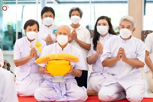 ภาพ No.65617:พิธีปลงผม และพิธีขอขมามอบผ้าไตร นาคธรรมทายาท ในโครงการอุปสมบทบูชาธรรม มหาปูชนียาจารย์ประจำปี 2565 ณ ศูนย์ปฏิบัติธรรมภาคใต้ บางกล่ำ จ.สงขลา วันที่ 19 พฤศจิกายน พ.ศ. 2565