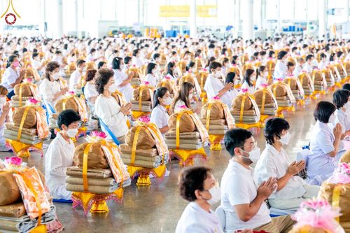 ภาพ No.66469:พิธีถวายอุปกรณ์เครื่องกันหนาว แด่คณะพระภิกษุ สามเณร วัดพระธรรมกาย วันเสาร์ที่ 10 ธันวาคม พ.ศ. 2565 ณ สภาธรรมกายสากล วัดพระธรรมกาย จ.ปทุมธานี