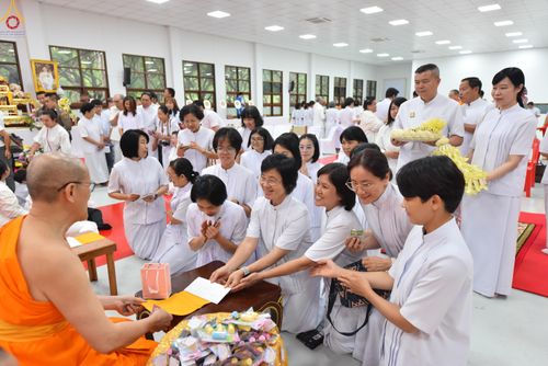 ภาพ No.343007:วันอาทิตย์ที่ 9 สิงหาคม พ.ศ.2569 พิธีมอบพัด ตั้งฐานานุกรม พระราชภาวนาวชิรวิเทศ วิ. ณ ห้องอาคารปลูกศรัทธา 2 วัดพระธรรมกาย