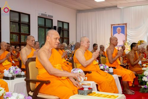 ภาพ No.316140:วันศุกร์ที่ 27 มีนาคม พ.ศ. 2569 พิธีบำเพ็ญกุศล คุณพ่อณรงค์ จินตมากุล  สิริอายุ 99 ปี 11 เดือน โยมบิดา พระครูปลัดรัตนวีรวัฒน์ (รังสฤษดิ์ อิทฺธิจินตโก) ที่ปรึกษาเจ้าคณะจังหวัดปทุมธานี เจ้าอาวาสวัดพระธรรมกาย  ณ ห้องปลูกศรัทธา 2 วัดพระธรรมกาย ปทุมธานี