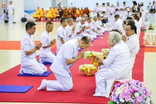 ภาพ No.327069:วันอาทิตย์ที่ 3 พฤษภาคม พ.ศ.2569 พิธีขอขมาอุบาสกบวชอุทิศชีวิต ณ ห้องแก้วสารพัดนึก 1 วัดพระธรรมกาย