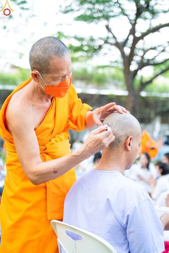 ภาพ No.80117:พิธีตัดปอยผมและปลงผมนาคธรรมทายาท โครงการอุปสมบทหมู่ธรรมทายาท พุทธศาสตร์สากลรุ่นที่ 7 (ภาคฤดูร้อน) วันอาทิตย์ที่ 9 เมษายน พ.ศ.2566