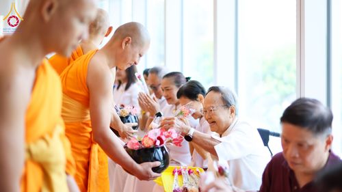 ภาพ No.332050:วันอาทิตย์ที่ 31 พฤษภาคม พ.ศ. 2569 วัดพระธรรมกายสิงคโปร์จุดประทีปแห่งศรัทธา ฉลองวิสาขบูชา ปี 2569 ยิ่งใหญ่ Dhammakaya Centre Singapore Illuminates the Lights of Faith in a Grand Vesak Day 2026 Celebration