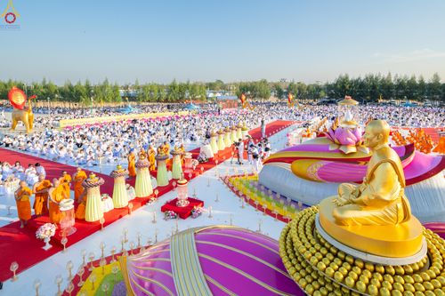 ภาพ No.301916:วันที่ 23 มกราคม พ.ศ. 2569 พิธีจุดประทีปธรรมถวายเป็นพุทธบูชา และบูชาธรรมมหาปูชนียาจารย์  ณ อนุสรณ์สถานลำดับที่ 5 สถานที่เผยแผ่วิชชาธรรมกายครั้งแรก อนุสรณ์สถานบางปลา วัดบางปลา อำเภอบางเลน จังหวัดนครปฐม ในโครงการธรรมยาตรา กตัญญูบูชา มหาปูชนียาจารย์ พระมงคล