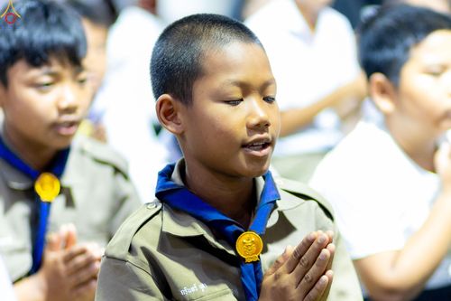 ภาพ No.301252:วันที่ 22 มกราคม พ.ศ. 2569 พิธีทอดผ้าป่าทำนุบำรุงศาสนสถาน ณ วัดใหม่พิบูลย์ผล อ.สองพี่น้อง จ.สุพรรณบุรี ในโครงการธรรมยาตรา กตัญญูบูชา มหาปูชนียาจารย์ พระมงคลเทพมุนี(สด จนฺทสโร) พระผู้ปราบมาร อนุสรณ์สถาน 7 แห่ง ปีที่ 14