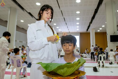 ภาพ No.316779:วันเสาร์ที่ 28 มีนาคม พ.ศ.2569 พิธีปลงผมนาคธรรมทายาท โครงการสามเณรยุวธรรมทายาท รุ่นที่ 34 โครงการสามเณรมัชฌิมธรรมทายาท รุ่นที่ 30 ณ มหารัตนวิหารคด 13 วัดพระธรรมกาย