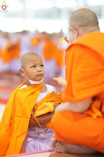 ภาพ No.79879:พิธีขอบรรพชา , พิธีคล้องอังสะ พิธีขอสรณคมน์และศีล , พิธีขอนิสสัย ในโครงการบรรพชาสามเณรฟื้นฟูพระพุทธศาสนาทั่วไทย วันเสาร์ที่ 8 เมษายน พ.ศ.2566