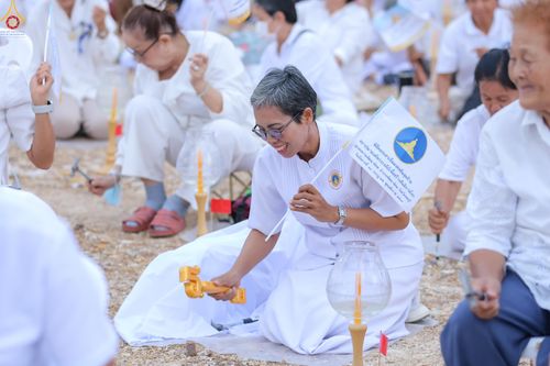 ภาพ No.339481:วันอังคารที่ 14  กรกฎาคม 2569 พิธีทอดผ้าป่าและพิธีตอกเสาเข็มมงคลต้นสุดท้าย องค์พระเจดีย์เพื่อสร้างสันติภาพโลก  ณ ธุดงคสถานพัฒนานิคม อ.พัฒนาพิคม จ.ลพบุรี