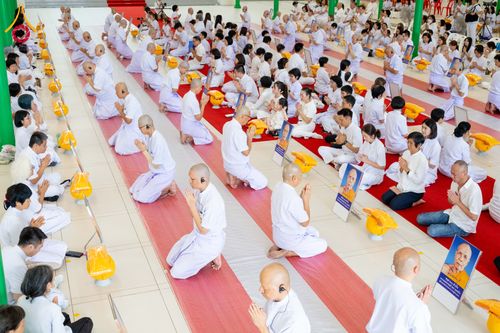 ภาพ No.286551:วันเสาร์ที่ 12 กรกฏาคม พ.ศ.2568 พิธีบรรพชาอุปสมบท  โครงการบรรพชาอุปสมบทหมู่ ธรรมทายาทนานาชาติ(ภาคภาษาจีน), โครงการบรรพชาสามเณร โรงเรียนนานาชาติ รุ่นที 14