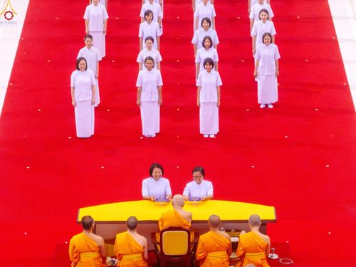 ภาพ No.339012:วันอาทิตย์ที่ 12 กรกฎาคม พ.ศ.2569 พิธีมุทิตาผู้สอบได้เปรียญธรรม ประโยค 1-2 ถึง ป.ธ.9 และ บ.ศ.1-2 ถึง บ.ศ.6 สำนักศาสนศึกษาวัดพระธรรมกาย ประจำปี 2569, พิธีมอบตราตั้งแต่งตั้งอาจารย์ใหญ่ สำนักศาสนศึกษาวัดพระธรรมกาย