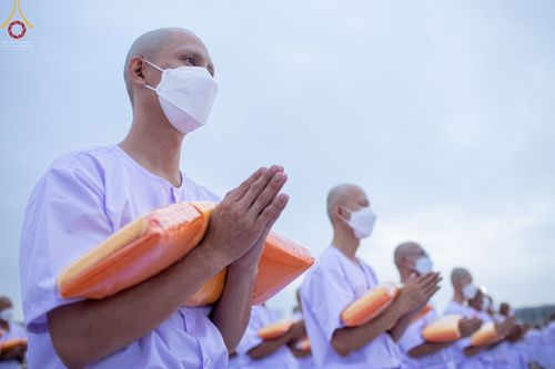 ภาพ No.64419:พิธีบรรพชาสามเณรธรรมทายาท โครงการอุปสมบทบูชาธรรมมหาปูชนียาจารย์ วันเสาร์ที่ 26 พฤศจิกายน พ.ศ. 2565 ณ วัดพระธรรมกาย จ.ปทุมธานี