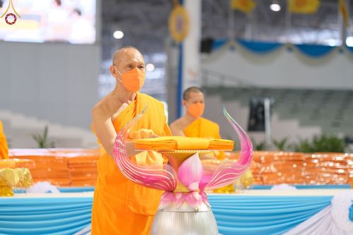 ภาพ No.65357:พิธีทอดผ้าป่า ในวันอาทิตย์ต้นเดือนที่ 4 ธันวาคม พ.ศ. 2565 ณ วัดพระธรรมกาย จ.ปทุมธานี