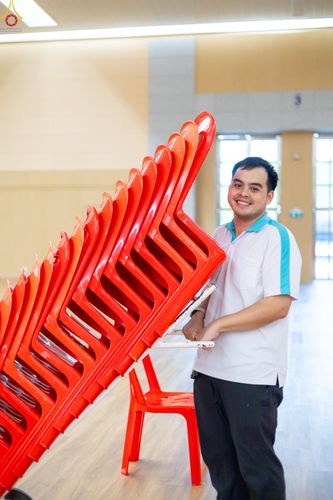 ภาพ No.322810:วันที่ 15-18 เมษายน พ.ศ.2569 การเเตรียมโต๊ะฉัน , เตรียมจุดพักค้าง , เรียงเก้าอี้ , เรียงกล่องไทยธรรม  เพื่องานถวายมหาสังฆทาน 40,000 กว่าวัดทั่วประเทศ วันคุ้มครองโลก 22 เมษายน พ.ศ.2569 วัดพระธรรมกาย