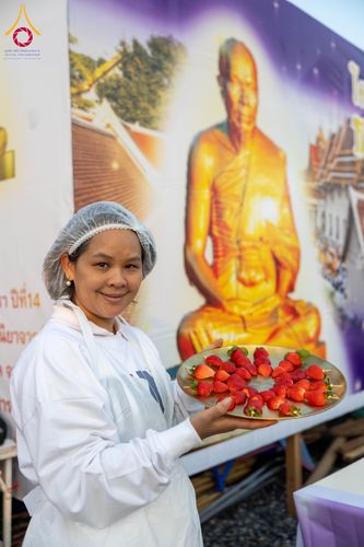 ภาพ No.294815:วันที่ 15 มกราคม พ.ศ. 2569 พิธีถวายภัตตาหารเป็นสังฆทาน แด่พระธรรมยาตรา ณ วัดโบสถ์บน ต.บางคูเวียง จ.นนทบุรี อนุสรณ์สถานลำดับที่ 4 สถานที่เกิดด้วยกายธรรม ในโครงการธรรมยาตรา กตัญญูบูชา มหาปูชนียาจารย์ พระมงคลเทพมุนี(สด จนฺทสโร) พระผู้ปราบมาร อนุสรณ์สถาน 7 แ