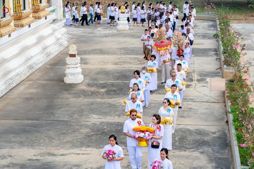 ภาพ No.301321:วันที่ 22 มกราคม พ.ศ. 2569 พิธีทอดผ้าป่าทำนุบำรุงศาสนสถาน ณ วัดใหม่พิบูลย์ผล อ.สองพี่น้อง จ.สุพรรณบุรี ในโครงการธรรมยาตรา กตัญญูบูชา มหาปูชนียาจารย์ พระมงคลเทพมุนี(สด จนฺทสโร) พระผู้ปราบมาร อนุสรณ์สถาน 7 แห่ง ปีที่ 14