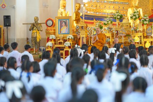 ภาพ No.289031:วันพุธที่ 17 ธันวาคม พ.ศ.2568 กิจกรรมเยาวชนไทยรวมใจทำความดี "เด็กดีมหานคร ต้นแบบด้านศีลธรรม" แข่งขันสอบตอบปัญหาศีลธรรมในพระพุทธศาสนา ครั้งที่ 7 และวันรวมพลังเด็กดี V-Star ประจำปี 2568 ณ วัดมหาธาตุยุวราชรังสฤษฎิ์ราชวรมหาวิหาร กรุงเทพมหานคร