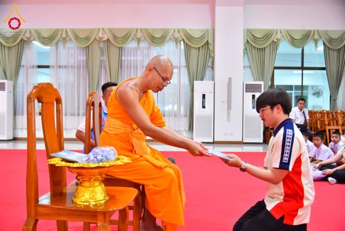 ภาพ No.298764:วันที่ 20 มกราคม พ.ศ. 2569 พิธีทอดผ้าป่าทำนุบำรุงศาสนสถาน ณ วัดไร่ขิง อ.สามพราน จ.นครปฐม ในโครงการธรรมยาตรา กตัญญูบูชา มหาปูชนียาจารย์ พระมงคลเทพมุนี(สด จนฺทสโร) พระผู้ปราบมาร อนุสรณ์สถาน 7 แห่ง ปีที่ 14