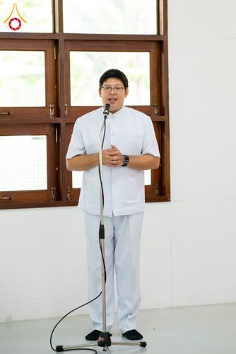 ภาพ No.327526:วันศุกร์ที่ 1 พฤษภาคม พ.ศ. 2569 รวมใจพสกนิกรชาวอำเภอคลองหลวง ประดิษฐ์ดอกไม้จันทน์ เพื่อใช้ในพิธีถวายดอกไม้จันทน์ในงานพระราชพิธีถวายพระเพลิงพระบรมศพ สมเด็จพระนางเจ้าสิริกิติ์ พระบรมราชินีนาถ พระบรมราชชนนีพันปีหลวง ณ วัดพระธรรมกาย
