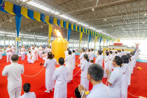 ภาพ No.342839:วันอาทิตย์ที่ 9 สิงหาคม พ.ศ.2569 พิธีจุดเทียนใจ ไฟนิรันดร์ อนันตชัย ณ รัตนบัลลังก์ วัดพระธรรมกาย