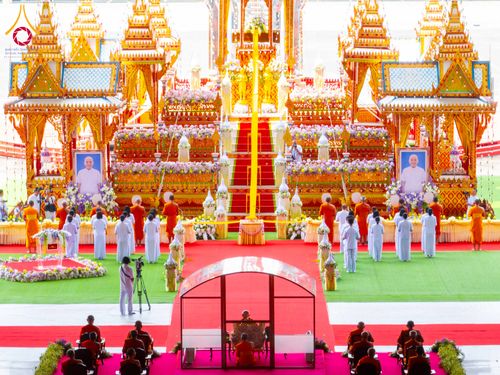 ภาพ No.316556:วันอาทิตย์ที่ 29 มีนาคม พ.ศ. 2569 พิธีทอดผ้าบังสุกุลและพิธีชำระร่าง โยมพ่อณรงค์ จินตมากุล  สิริอายุ 99 ปี 11 เดือน โยมบิดา พระครูปลัดรัตนวีรวัฒน์ (รังสฤษดิ์ อิทฺธิจินตโก) ที่ปรึกษาเจ้าคณะจังหวัดปทุมธานี เจ้าอาวาสวัดพระธรรมกาย  ณ ฌาปนสถานชั่วคราว ทางเข้า 