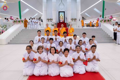 ภาพ No.309056:วันอาทิตย์ที่ 8 กุมภาพันธ์ พ.ศ. 2569  พิธีต้อนรับพระบัญชาสมเด็จพระสังฆราช แต่งตั้ง  “พระครูปลัดรัตนวีรวัฒน์” (รังสฤษดิ์ อิทฺธิจินฺตโก) เจ้าอาวาสวัดพระธรรมกาย ให้ดำรงตำแหน่ง “ที่ปรึกษาเจ้าคณะจังหวัดปทุมธานี”