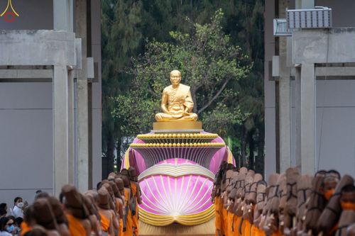ภาพ No.69059:พิธีต้อนรับพระธรรมยาตรา ในโครงการธรรมยาตรากตัญญูบูชา มหาปูชนียาจารย์ พระมงคลเทพมุนี(สด จนฺทสโร) พระผู้ปราบมาร อนุสรณ์สถาน 7 แห่ง ปีที่ 11 วันที่ 3 มกราคม พ.ศ. 2566 ณ อนุสรณ์สถานมหาวิหารพระมงคลเทพมุนี จ.สุพรรณบุรี