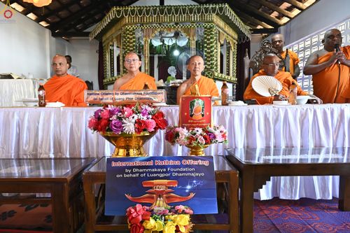 ภาพ No.278737:วันที่ 30 ตุลาคม 2568  กฐินสมทบวัดต่างประเทศ โดยคณะศิษยานุศิษย์  บูชาธรรม 81 ปี หลวงพ่อธัมมชโย  ณ วัดศรีโพธินันทะ ประเทศศรีลังกา