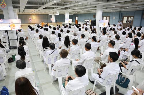 ภาพ No.319258:วันที่ 5 เมษายน พ.ศ.2569 ประชุมทีมงานลงทะเบียนพระสังฆาธิการ เพื่อพิธีถวายมหาสังฆทาน 40,000 กว่าวัดทั่วประเทศ จัดโดย กองต้อนรับพระกัลยาณมิตร วัดพระธรรมกาย