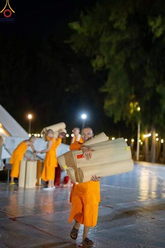 ภาพ No.105907:V.2 ทุ่มเท การเตรียมงาน เก็บงาน การรับบุญของเจ้าหน้าที่หน่วยงานต่างๆ เพื่อโครงการธรรมยาตรา กตัญญูบูชามหาปูชนียาจารย์ พระมงคลเทพมุนี (สด จนฺทสโร) พระผู้ปราบมาร อนุสรณ์สถาน 7 แห่ง ปีที่ 12 ระหว่างวันที่ 2 - 31 มกราคม พ.ศ.2567