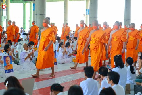 ภาพ No.87851:พิธีบรรพชาอุปสมบท ในโครงการอุปสมบทหมู่บูชาธรรม วันครูผู้ค้นพบวิชชาธรรมกาย ณ วัดพระธรรมกาย ในวันเสาร์ที่ 16 กันยายน พ.ศ.2566