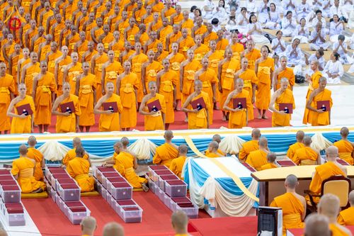 ภาพ No.308736:วันที่ 1 กุมภาพันธ์ พ.ศ. 2569 พิธีรับประกาศนียบัตร และพระของขวัญพระธรรมยาตรา ณ สภาธรรมกายสากล วัดพระธรรมกาย จ.ปทุมธานี