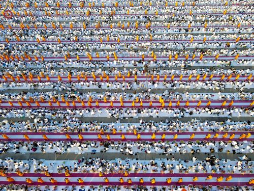 ภาพ No.68748:พิธีตักบาตรฉลองพระใหม่ วันที่ 1 มกราคม พ.ศ. 2566 ณ วัดพระธรรมกาย จ.ปทุมธานี