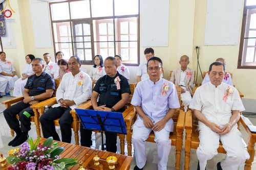 ภาพ No.137698:พิธีตักบาตร พิธีถวายสังฆทานแด่คณะสงฆ์ 323 วัด พิธีทำบุญอุทิศส่วนกุศลแด่ผู้วายชนม์ ในเหตุการณ์ความไม่สงบ 4 จังหวัดชายแดนภาคใต้ ปีที่ 20 ครั้งที่ 169 และพิธีมอบกองทุนหนุนแรงใจช่วยครูใต้ ปีที่ 17 ครั้งที่ 134 วันที่ 25 พฤษภาคม พ.ศ.2567 อ.ตากใบ จ.นราธิวาส