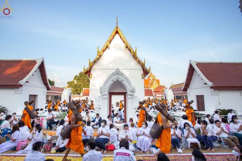 ภาพ No.72489:พิธีต้อนรับพระธรรมยาตรา ในโครงการธรรมยาตรากตัญญูบูชา มหาปูชนียาจารย์ พระมงคลเทพมุนี(สด จนฺทสโร) พระผู้ปราบมาร อนุสรณ์สถาน 7 แห่ง ปีที่ 11 วันที่ 18 มกราคม พ.ศ. 2566 ณ อนุสรณ์สถานลำดับที่ 4 สถานที่เกิดด้วยกายธรรม วัดโบสถ์ (บน) บางคูเวียง อ.บางกรวย จ.นนทบุ