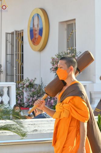 ภาพ No.72311:พิธีต้อนรับพระธรรมยาตรา ในโครงการธรรมยาตรากตัญญูบูชา มหาปูชนียาจารย์ พระมงคลเทพมุนี(สด จนฺทสโร) พระผู้ปราบมาร อนุสรณ์สถาน 7 แห่ง ปีที่ 11 วันที่ 18 มกราคม พ.ศ. 2566 ณ อนุสรณ์สถานลำดับที่ 4 สถานที่เกิดด้วยกายธรรม วัดโบสถ์ (บน) บางคูเวียง อ.บางกรวย จ.นนทบุ