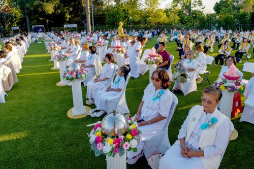 ภาพ No.332975:วันอาทิตย์ที่ 31 พฤษภาคม พ.ศ. 2569 วันวิสาขบูชา ณ วัดพระธรรมกายแคลิฟอร์เนีย  ประเทศสหรัฐอเมริกา