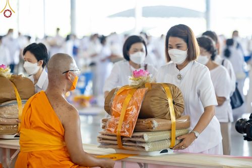 ภาพ No.66487:พิธีถวายอุปกรณ์เครื่องกันหนาว แด่คณะพระภิกษุ สามเณร วัดพระธรรมกาย วันเสาร์ที่ 10 ธันวาคม พ.ศ. 2565 ณ สภาธรรมกายสากล วัดพระธรรมกาย จ.ปทุมธานี
