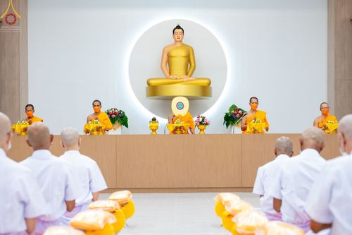 ภาพ No.65635:พิธีปลงผม และพิธีขอขมามอบผ้าไตร นาคธรรมทายาท ในโครงการอุปสมบทบูชาธรรม มหาปูชนียาจารย์ประจำปี 2565 ณ ศูนย์ปฏิบัติธรรมภาคใต้ บางกล่ำ จ.สงขลา วันที่ 19 พฤศจิกายน พ.ศ. 2565