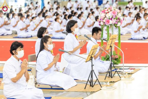 ภาพ No.87945:พิธีรำลึกนักสร้างบารมี ในวันมหารำลึกครั้งที่ 33 วันเสาร์ที่ 16 กันยายน พ.ศ. 2566 ณ หน้ารัตนบัลลังก์ สภาธรรมกายสากล วัดพระธรรมกาย