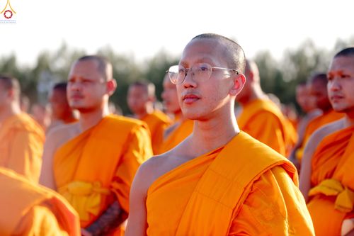 ภาพ No.301939:วันที่ 23 มกราคม พ.ศ. 2569 พิธีจุดประทีปธรรมถวายเป็นพุทธบูชา และบูชาธรรมมหาปูชนียาจารย์  ณ อนุสรณ์สถานลำดับที่ 5 สถานที่เผยแผ่วิชชาธรรมกายครั้งแรก อนุสรณ์สถานบางปลา วัดบางปลา อำเภอบางเลน จังหวัดนครปฐม ในโครงการธรรมยาตรา กตัญญูบูชา มหาปูชนียาจารย์ พระมงคล