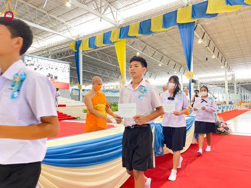 ภาพ No.87912:พิธีรำลึกนักสร้างบารมี ในวันมหารำลึกครั้งที่ 33 วันเสาร์ที่ 16 กันยายน พ.ศ. 2566 ณ หน้ารัตนบัลลังก์ สภาธรรมกายสากล วัดพระธรรมกาย