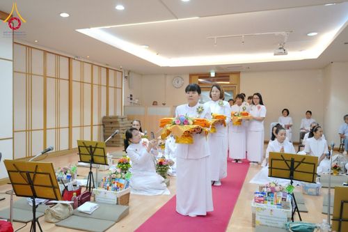 ภาพ No.346916:วันพฤหัสบดีที่ 27 สิงหาคม พ.ศ. 2569  พิธีปฏิบัติธรรมและทอดผ้าป่าบำรุงวัด เนื่องในวันธรรมชัย ณ วัดพระธรรมกายโตเกียว ประเทศญี่ปุ่น