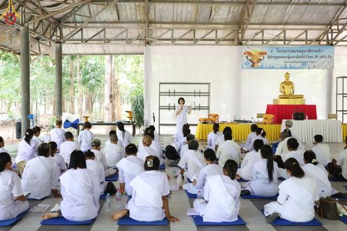 ภาพ No.152410:พิธีมอบสไบแก้ว โครงการอบรมอุบาสิกาแก้วจังหวัดบุรีรัมย์รุ่นที่ 1 วันที่ 6-8 กันยายน พ.ศ. 2567