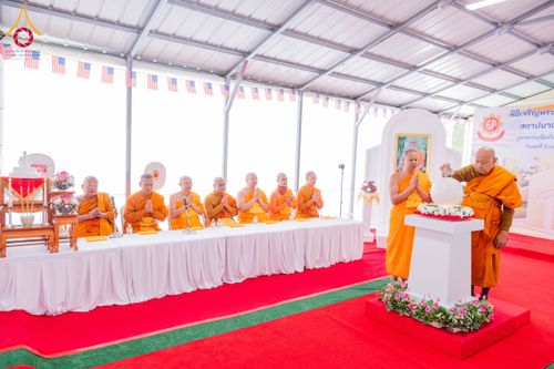 ภาพ No.135468:พิธีเจริญพระพุทธมนต์สมโภช แก้วบรมจักรพรรดิรัตนอนันต์ สถาปนาอาคารปฏิบัติธรรม แก้วธรรมชัยรัตนอนันต์ บูชาธรรมเนื่องในโอกาสอายุวัฒนมงคล 80 ปี หลวงพ่อธัมมชโย (22 เมษายน พ.ศ. 2567) วันพุธที่ 3 เมษายน พ.ศ. 2567 ณ วัดพระธรรมกายเทนเนสซี ประเทศสหรัฐอเมริกา