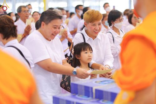 ภาพ No.102984:พิธีมุทิตาหลวงพ่อทัตตชีโว วันที่ 17 ธันวาคม พ.ศ. 2566 ณ สภาธรรมกายสากล วัดพระธรรมกาย