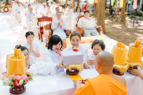 ภาพ No.169547:พิธีทอดกฐิน ณ ศูนย์ปฏิบัติธรรมนานาชาติตะวันพร้าว จ.เชียงใหม่ ในโครงการกฐินสามัคคีทั่วไทย 30,000 วัด บูชาธรรม 80 ปี หลวงพ่อธัมมชโย โดยคณะศิษยานุศิษย์วัดพระธรรมกาย วันที่ 25 ตุลาคม พ.ศ. 2567