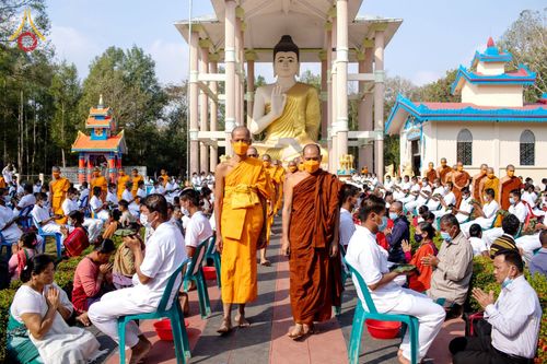 ภาพ No.75760:พิธีตัดปอยผม และ ปลงผมนาคธรรมทายาท ในโครงการบรรพชาสามเณรหมู่ครั้งที่ 3 วันที่ 9 กุมภาพันธ์ พ.ศ. 2566 ณ วัดเบงกาลี เมืองคากาจารี ประเทศบังกลาเทศ